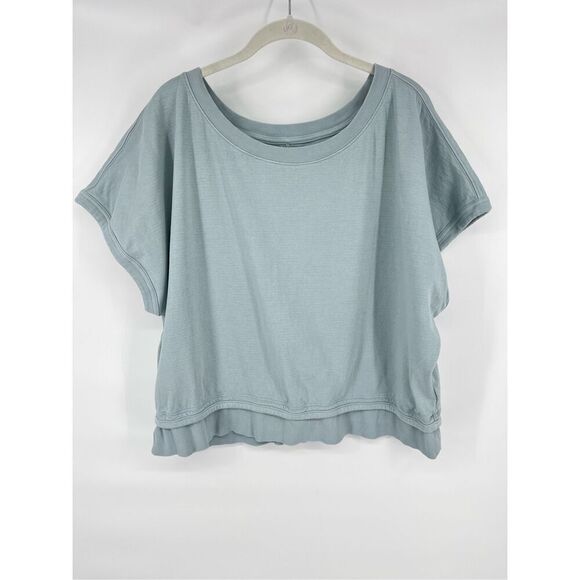 Athleta Sundown Shirred Tee Pale Sea Green Round Neck Boxy Size Large 798665 EUC - Picture 2 of 10